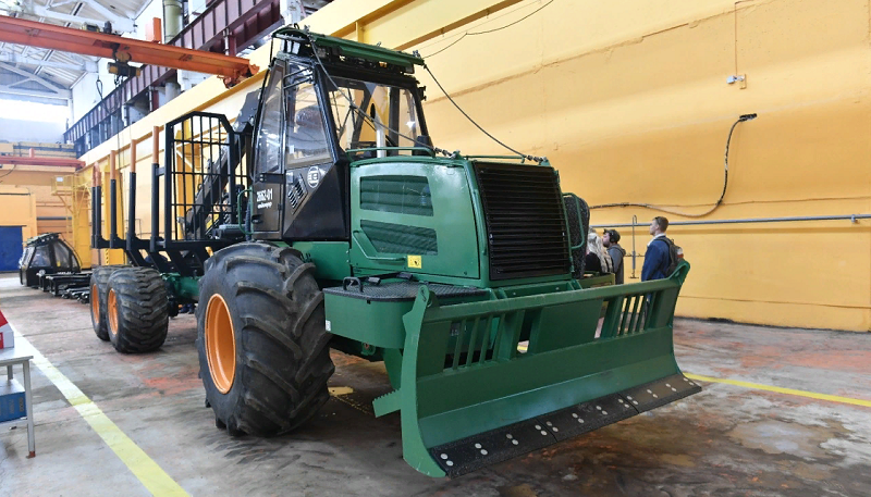 лесозаготовительная спецтехника